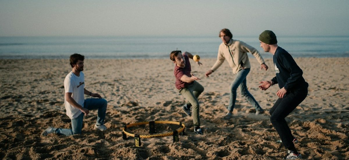 Spikeball on the beach. Taken by the amazing @thibault.feyaerts (https://thibaultfeyaerts.com/)